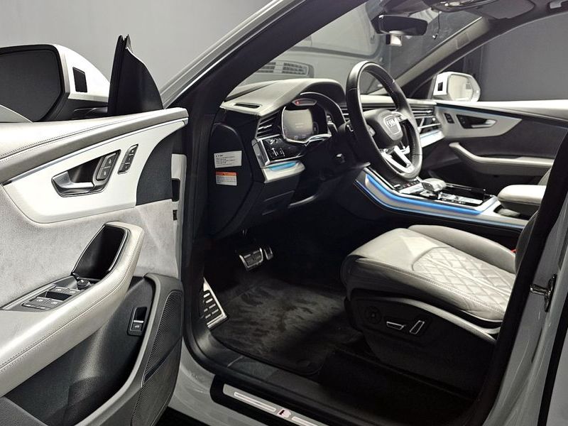 2020 Audi Q8 50 TDI Quattro Premium photo 12
