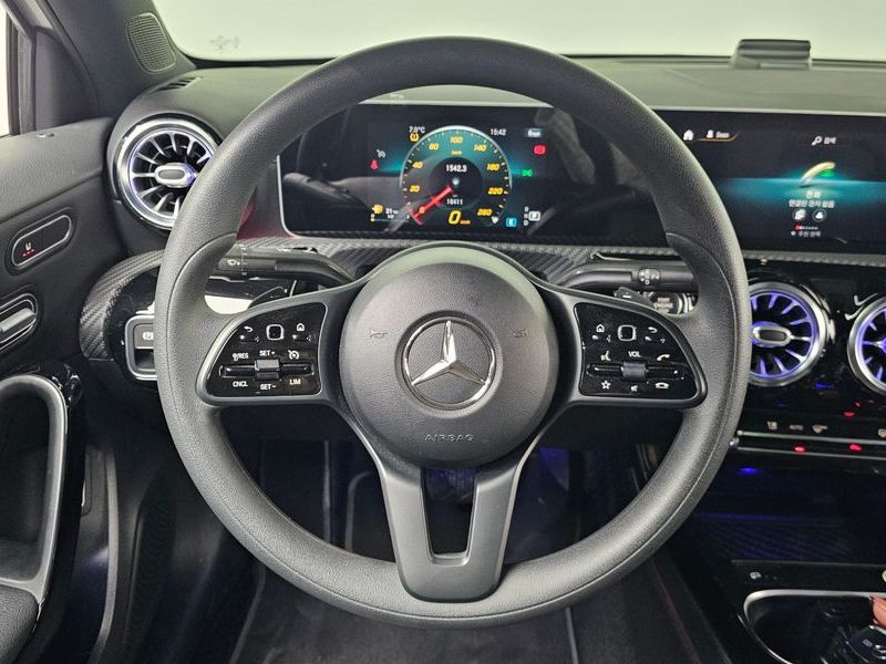 2020 Mercedes-Benz A-Class A220 Sedan photo 13