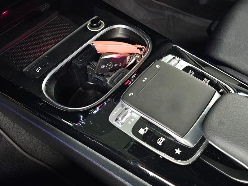 2020 Mercedes-Benz A-Class A220 Sedan photo 17