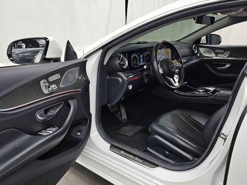 2019 Mercedes-Benz S-Class CLS400d 4MATIC AMG Line photo 10