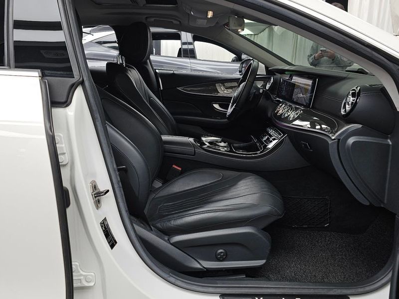 2019 Mercedes-Benz S-Class CLS400d 4MATIC AMG Line photo 11