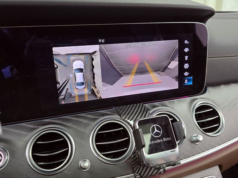 2023 Mercedes-Benz E-Class E350 4MATIC Exclusive photo 15