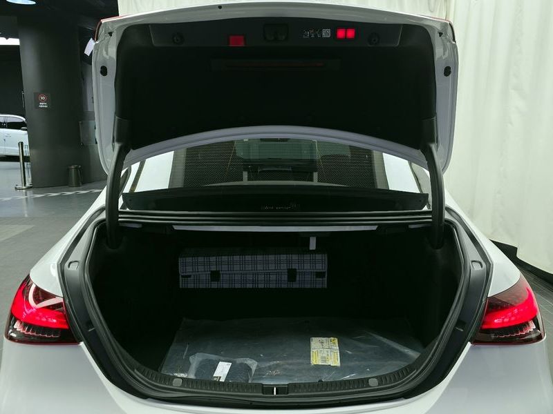 2023 Mercedes-Benz E-Class E350 4MATIC Exclusive photo 20