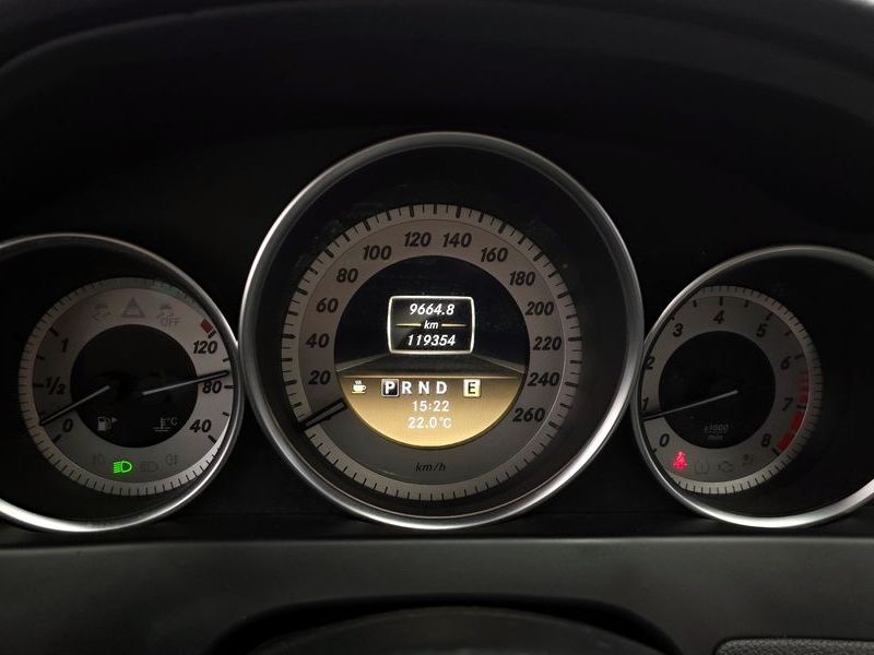 2012 Mercedes-Benz C-Class C200 CGI AVANTGARDE photo 8