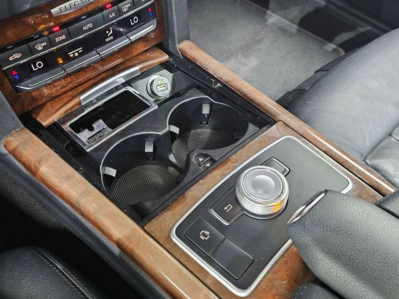 2012 Mercedes-Benz E-Class E300 Elegance photo 18