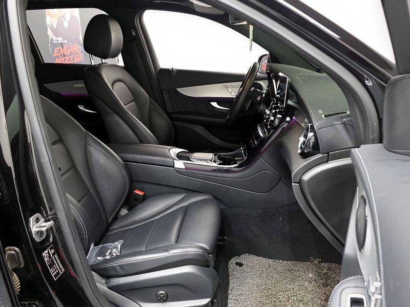 2022 Mercedes-Benz C-Class GLC300e 4MATIC photo 11