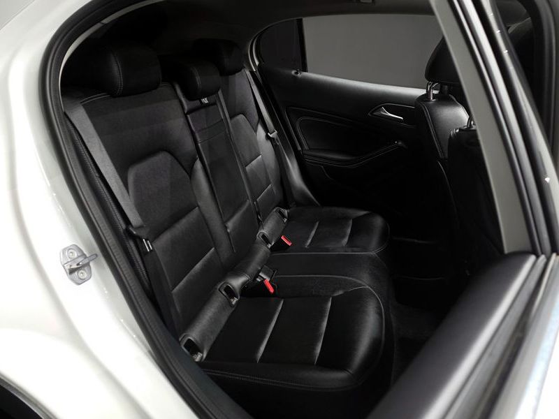2018 Mercedes-Benz A-Class GLA220 photo 11