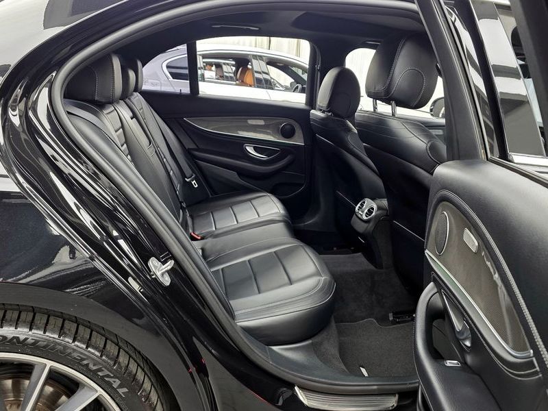 2017 Mercedes-Benz E-Class E300 4MATIC AMG Line photo 12