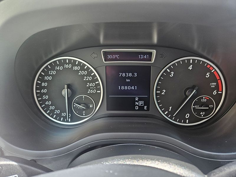 2015 Mercedes-Benz B-Class B200 CDI photo 16
