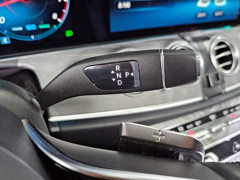 2022 Mercedes-Benz E-Class E350 4MATIC Avantgarde photo 9