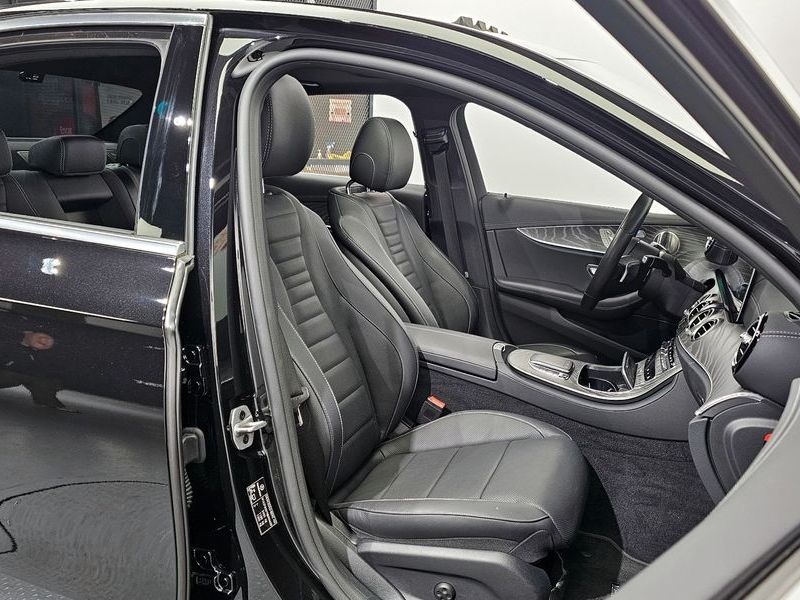 2022 Mercedes-Benz E-Class E350 4MATIC Avantgarde photo 12
