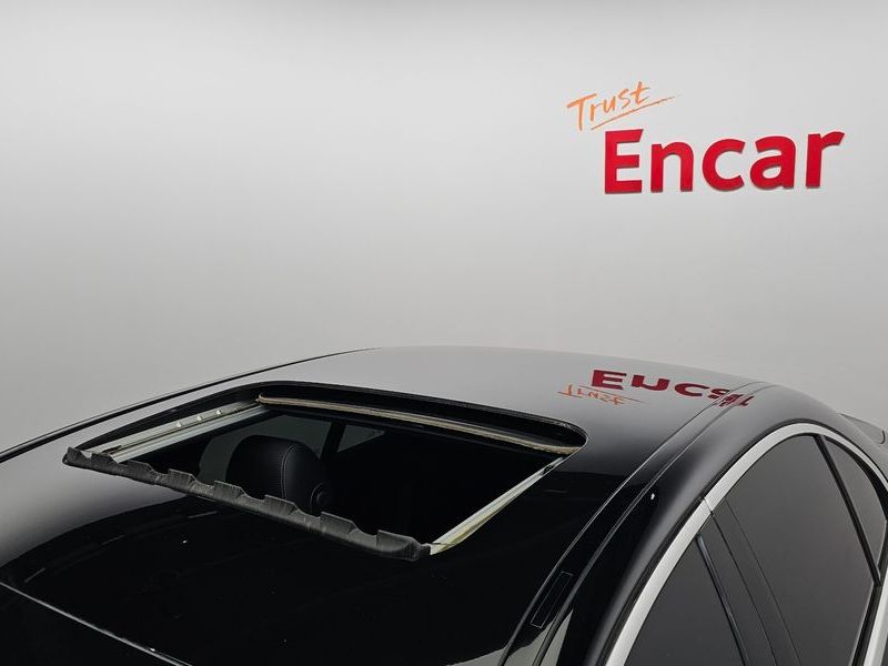 2022 Mercedes-Benz E-Class E350 4MATIC Avantgarde photo 20