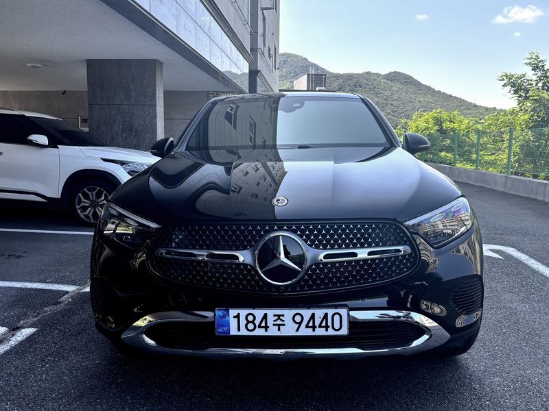 2026 Mercedes-Benz C-Class GLC300 4MATIC Avnatgarde Coupe photo 1