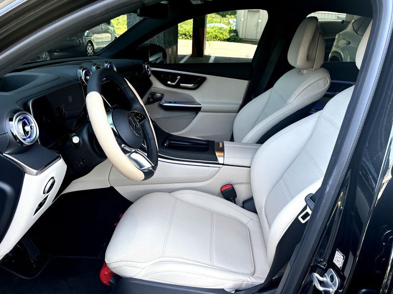 2026 Mercedes-Benz C-Class GLC300 4MATIC Avnatgarde Coupe photo 10