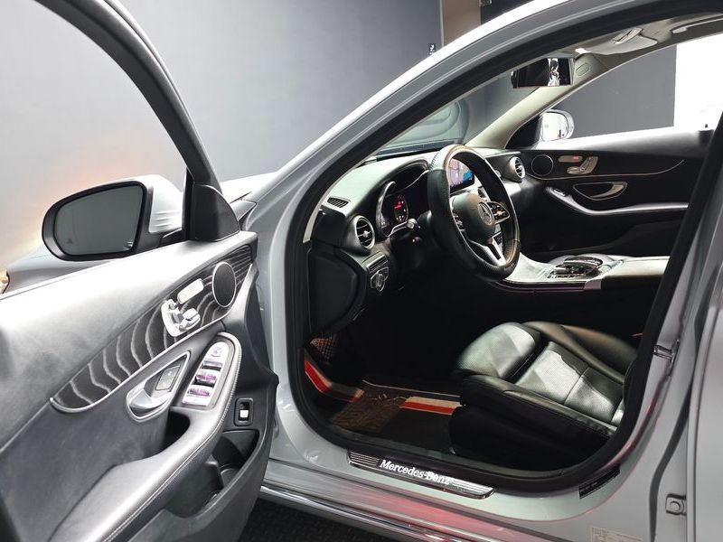 2019 Mercedes-Benz C-Class C220 d Avantgarde photo 10