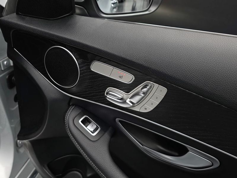 2019 Mercedes-Benz C-Class C220 d Avantgarde photo 24