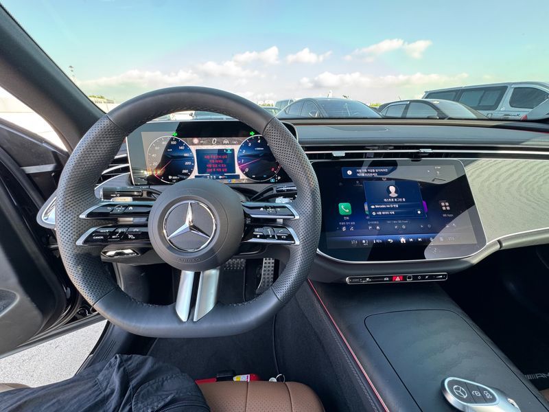2026 Mercedes-Benz E-Class E200 AMG Line photo 10