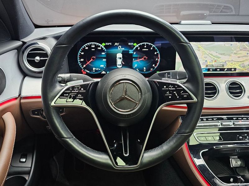 2021 Mercedes-Benz E-Class E250 Avantgarde photo 13