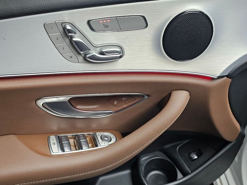 2021 Mercedes-Benz E-Class E250 Avantgarde photo 20