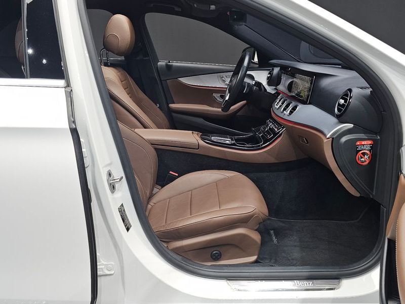 2021 Mercedes-Benz E-Class E250 Avantgarde photo 26