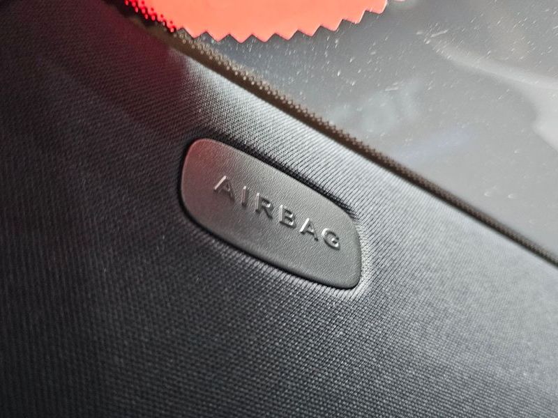 2021 Mercedes-Benz E-Class E250 Avantgarde photo 28