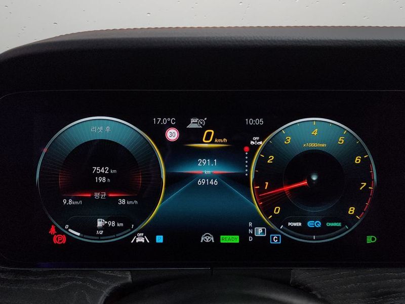 2021 Mercedes-Benz E-Class E350 4MATIC AMG Line photo 8