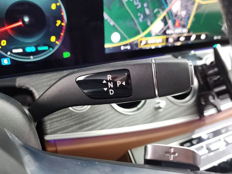 2021 Mercedes-Benz E-Class E350 4MATIC AMG Line photo 9