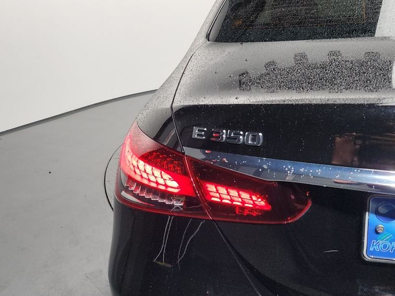 2021 Mercedes-Benz E-Class E350 4MATIC AMG Line photo 23