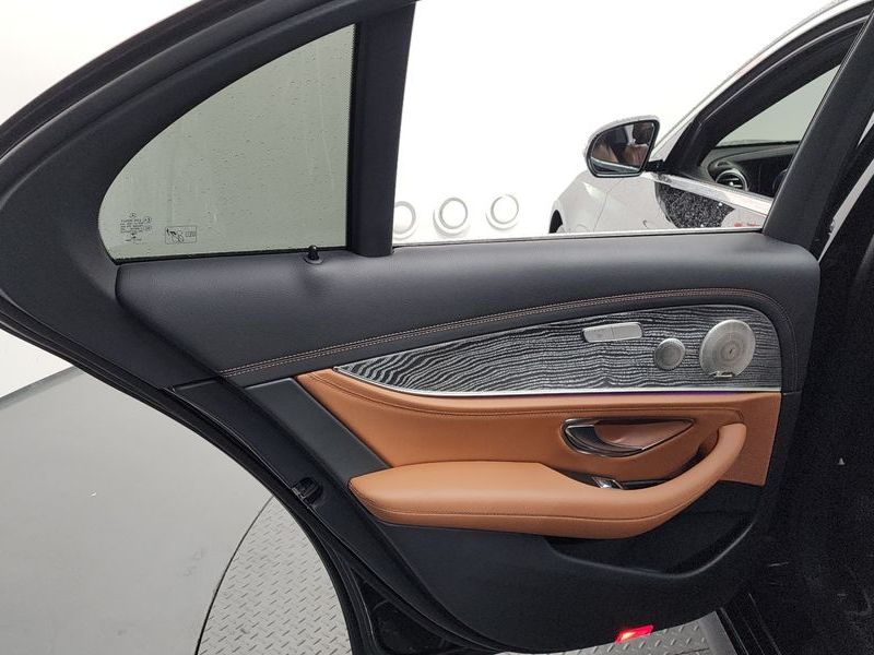 2021 Mercedes-Benz E-Class E350 4MATIC AMG Line photo 25