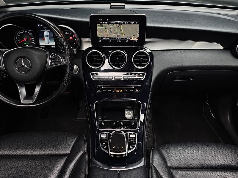 2019 Mercedes-Benz C-Class GLC350e 4MATIC Premium photo 7