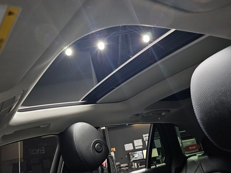 2019 Mercedes-Benz C-Class GLC350e 4MATIC Premium photo 19