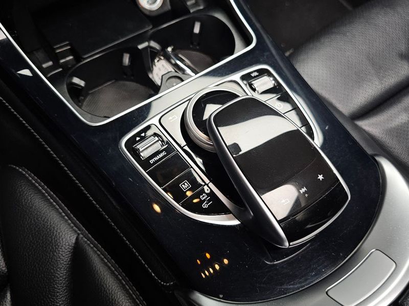 2019 Mercedes-Benz C-Class GLC350e 4MATIC Premium photo 30