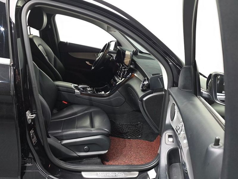 2018 Mercedes-Benz C-Class GLC220 d 4MATIC Coupe photo 11