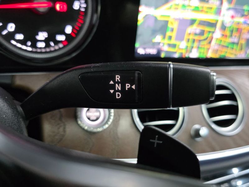 2019 Mercedes-Benz E-Class E220d Exclusive photo 9