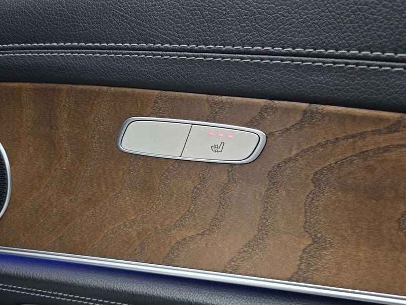 2019 Mercedes-Benz E-Class E220d Exclusive photo 17