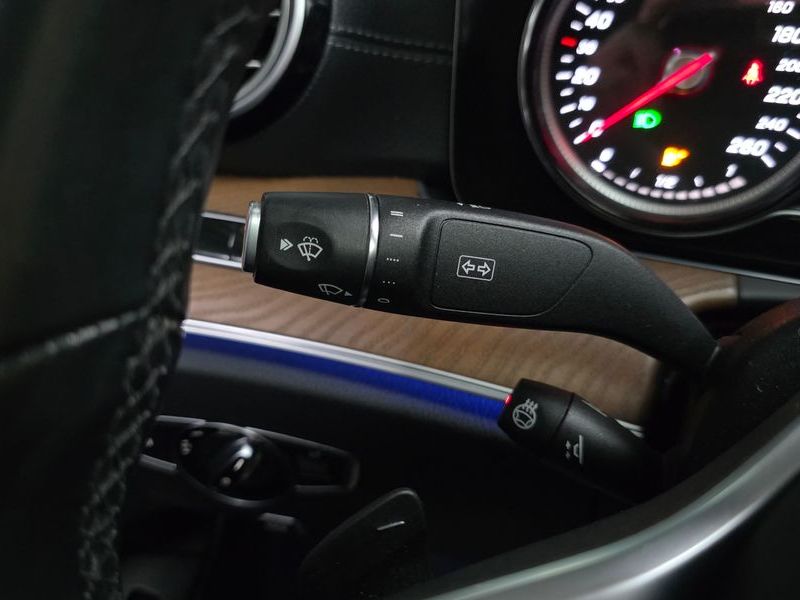 2019 Mercedes-Benz E-Class E220d Exclusive photo 29
