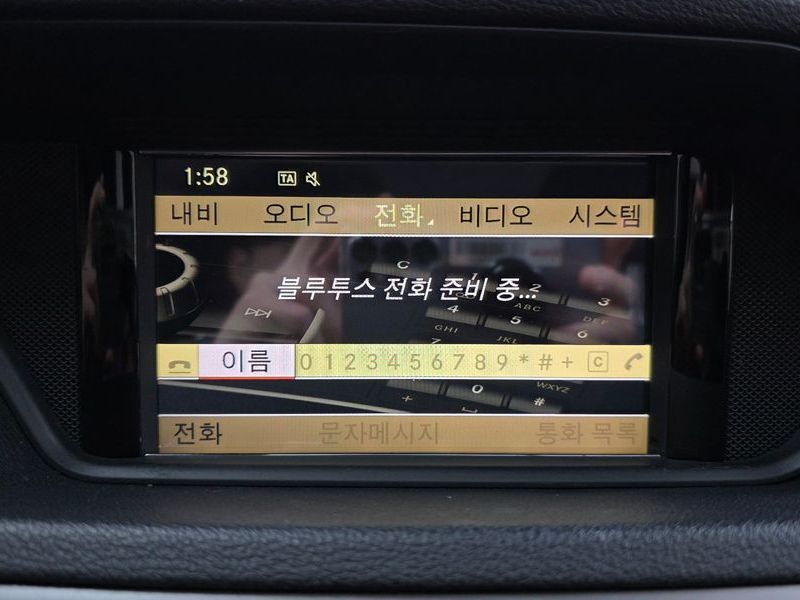 2012 Mercedes-Benz E-Class E220 CDI Avantgarde photo 16