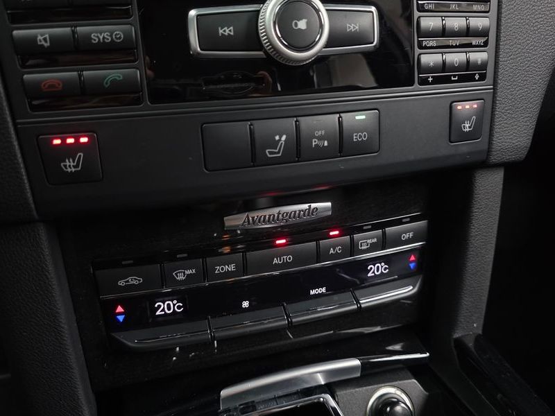 2012 Mercedes-Benz E-Class E220 CDI Avantgarde photo 18