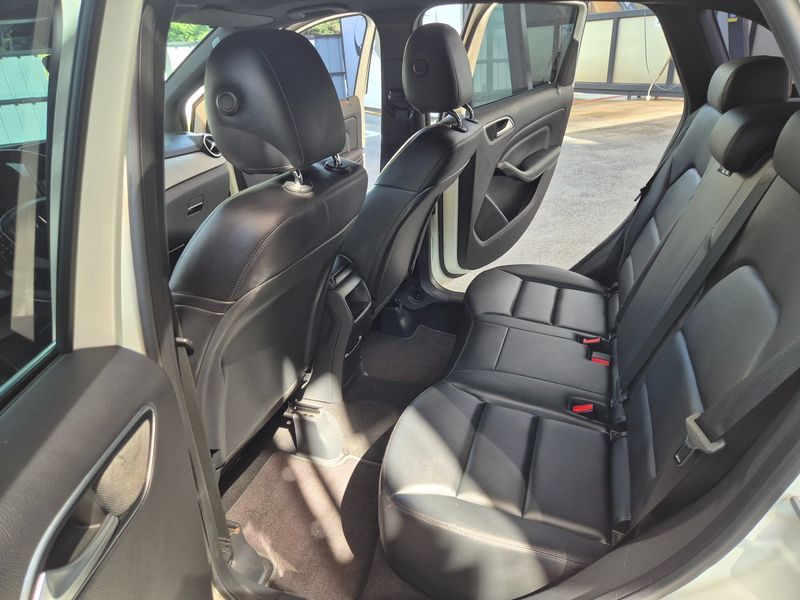 2012 Mercedes-Benz B-Class B200 CDI Blue efficiency Sport pack photo 14