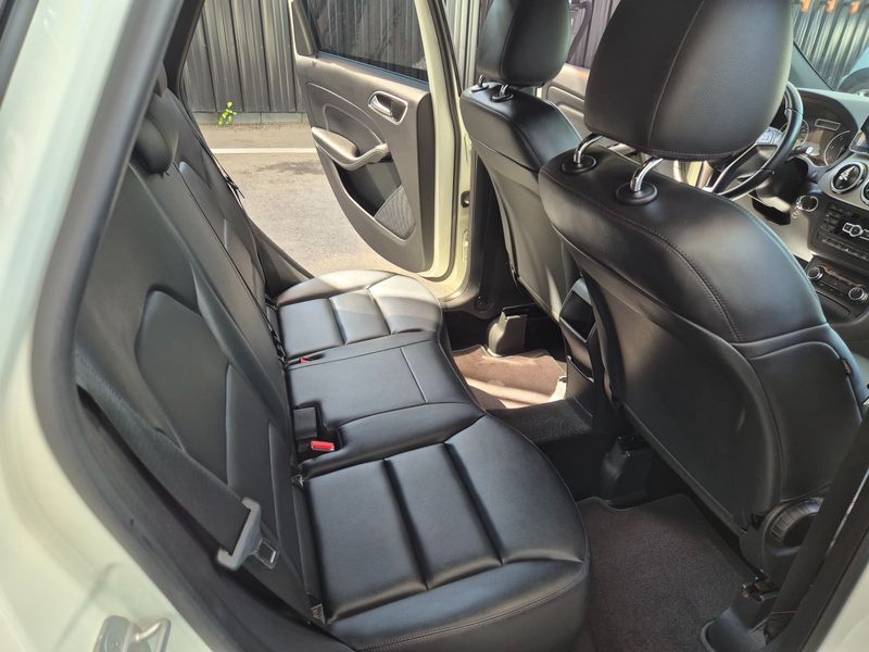 2012 Mercedes-Benz B-Class B200 CDI Blue efficiency Sport pack photo 16