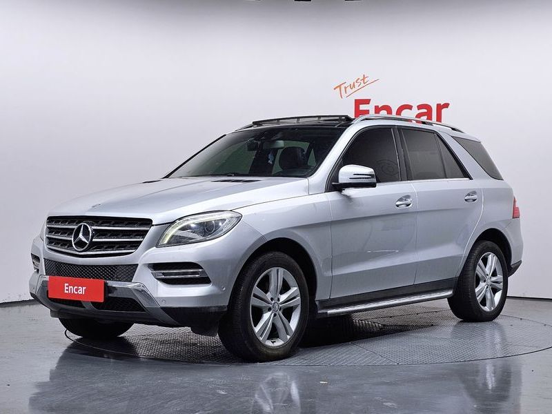 2013 Mercedes-Benz CLA ML350 BlueTEC 4MATIC photo 1