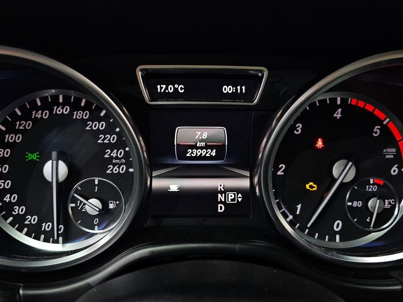 2013 Mercedes-Benz CLA ML350 BlueTEC 4MATIC photo 8