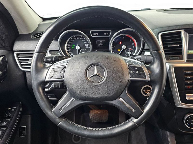 2013 Mercedes-Benz CLA ML350 BlueTEC 4MATIC photo 13