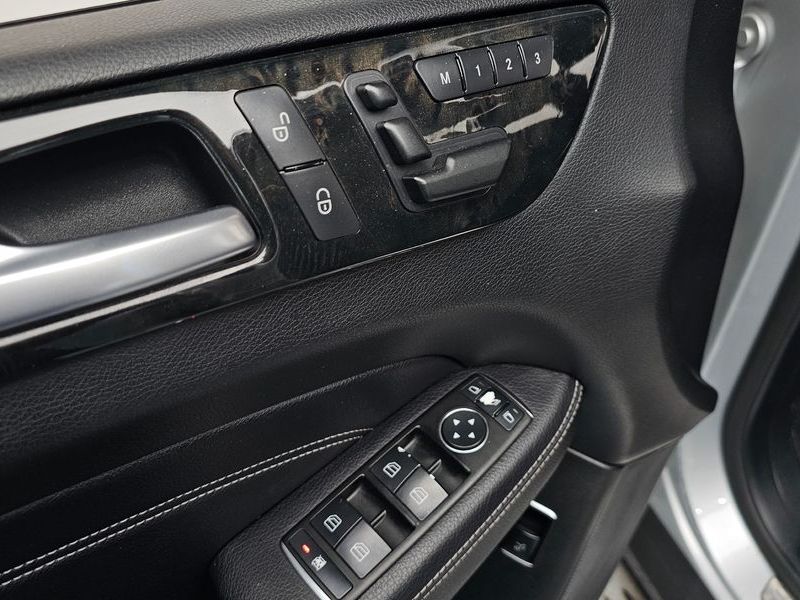 2013 Mercedes-Benz CLA ML350 BlueTEC 4MATIC photo 16
