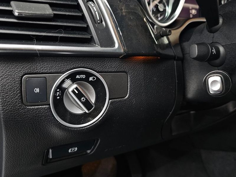 2013 Mercedes-Benz CLA ML350 BlueTEC 4MATIC photo 17