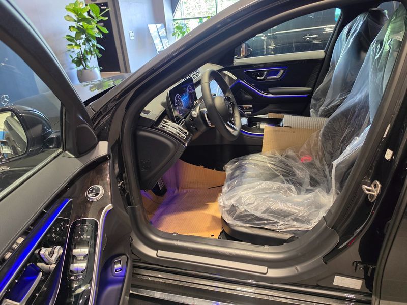 2025 Mercedes-Benz S-Class S500L 4MATIC photo 11