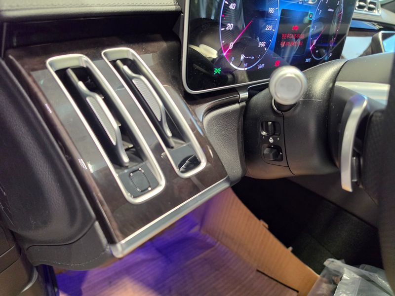 2025 Mercedes-Benz S-Class S500L 4MATIC photo 19