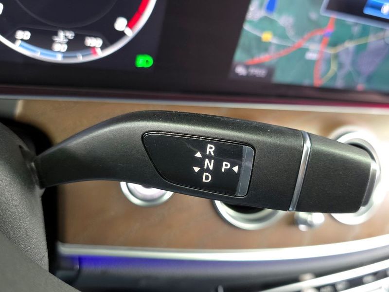 2019 Mercedes-Benz E-Class E300 4MATIC Exclusive photo 9