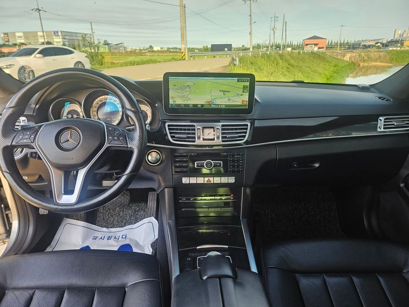 2014 Mercedes-Benz E-Class E220 CDI Avantgarde photo 8