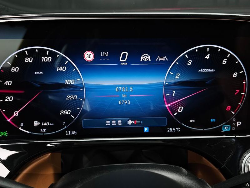 2026 Mercedes-Benz E-Class E450 4MATIC AMG Line photo 8
